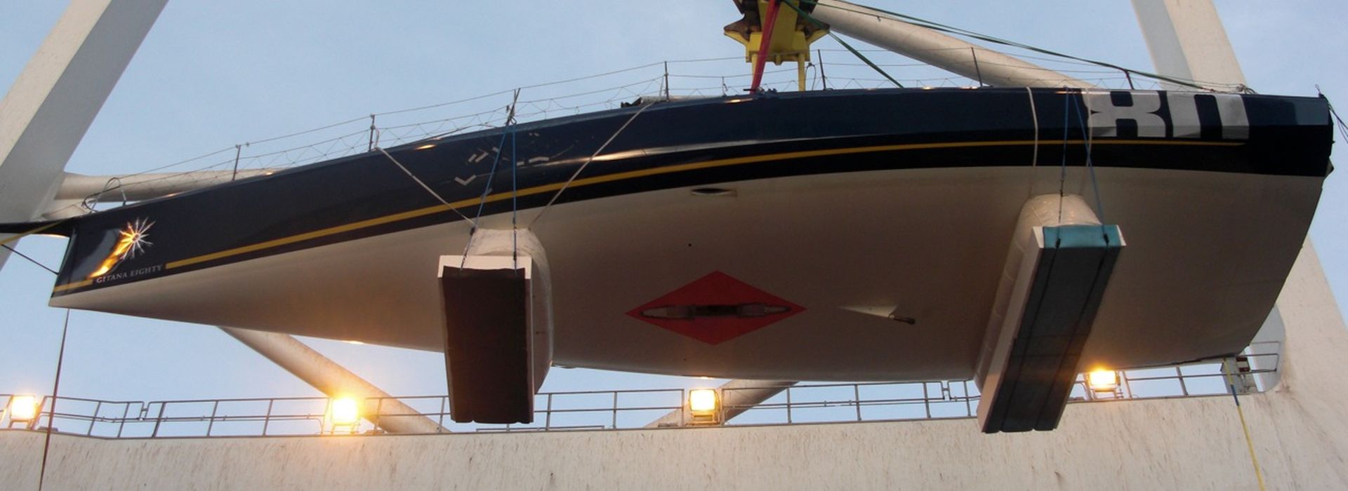 Bateau d'un client en cours de chargement